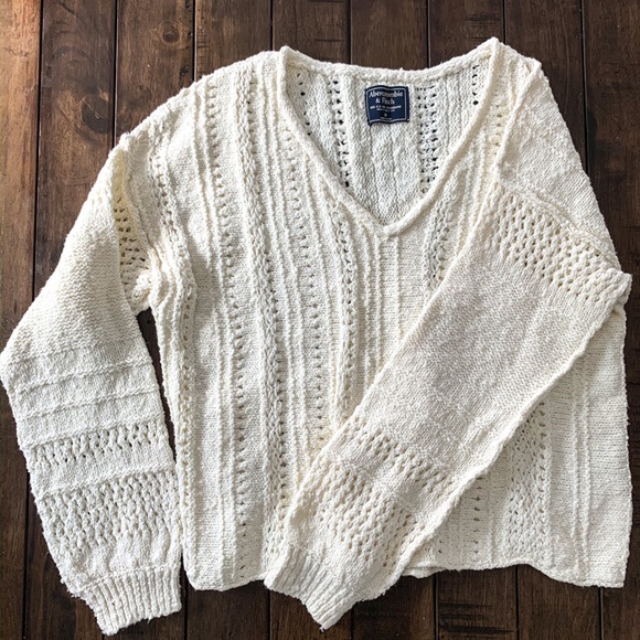 Abercrombie & Fitch Sweaters - ABERCROMBIE LOOSE KNIT CREAM SWEATER SZ M